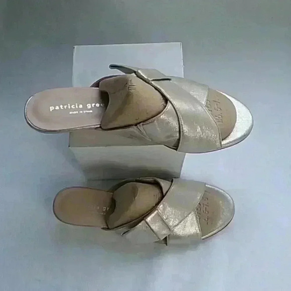 Patricia green gold slide sandal - Picture 3 of 8